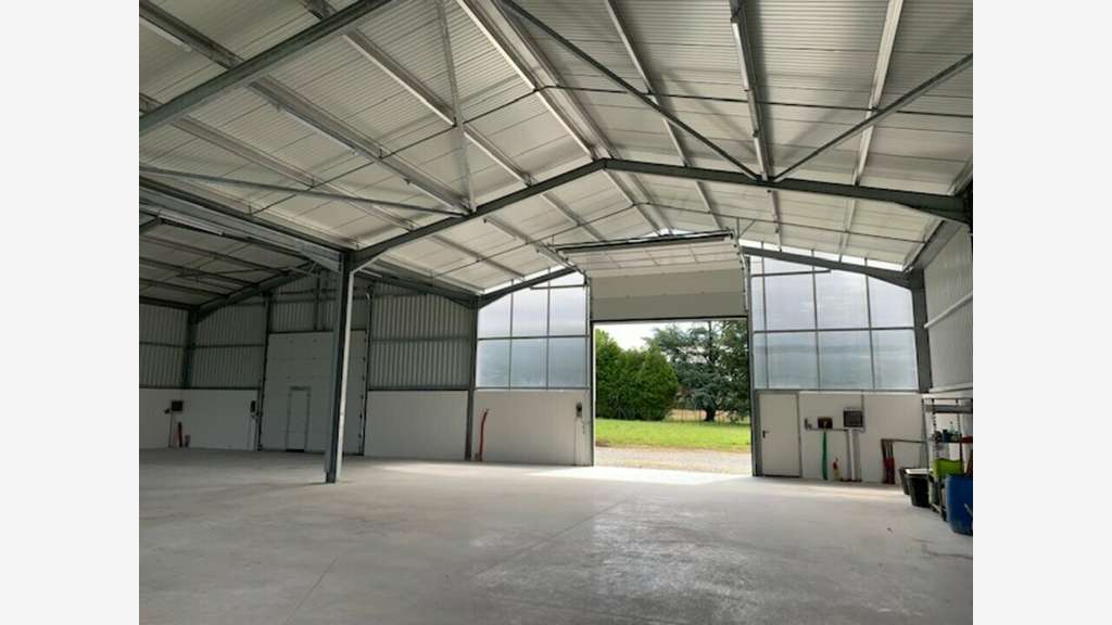 A louer entrepôt stockage de 422m² à Bayonne Nord