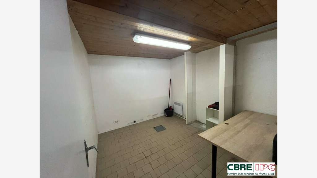 Location local 80m² proche du BAB à Bayonne