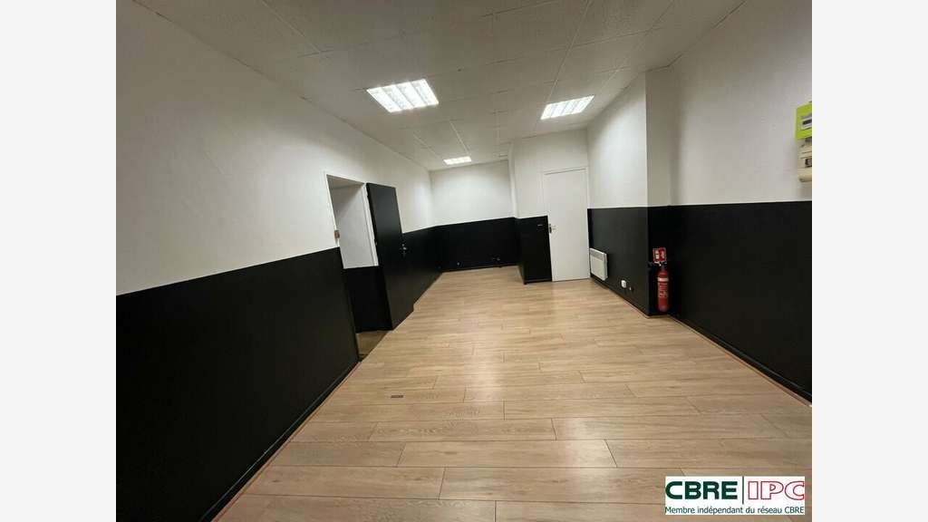 Location local 80m² proche du BAB à Bayonne