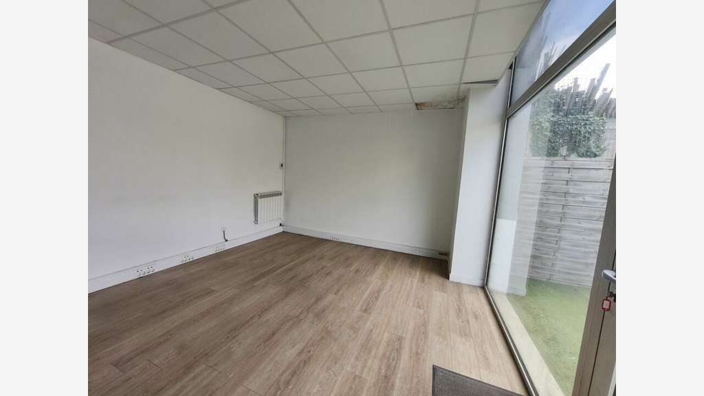Local activité 508m² divisible à louer Bassussarry