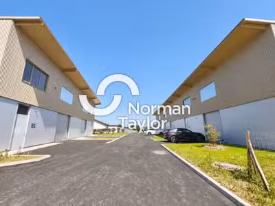 Local d'activité de 897m² à louer en ZA à Bayonne