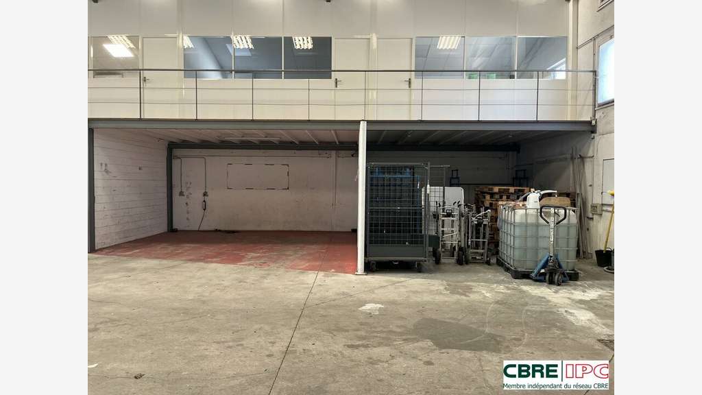 Location local d'activité bureaux 458m² à Bayonne