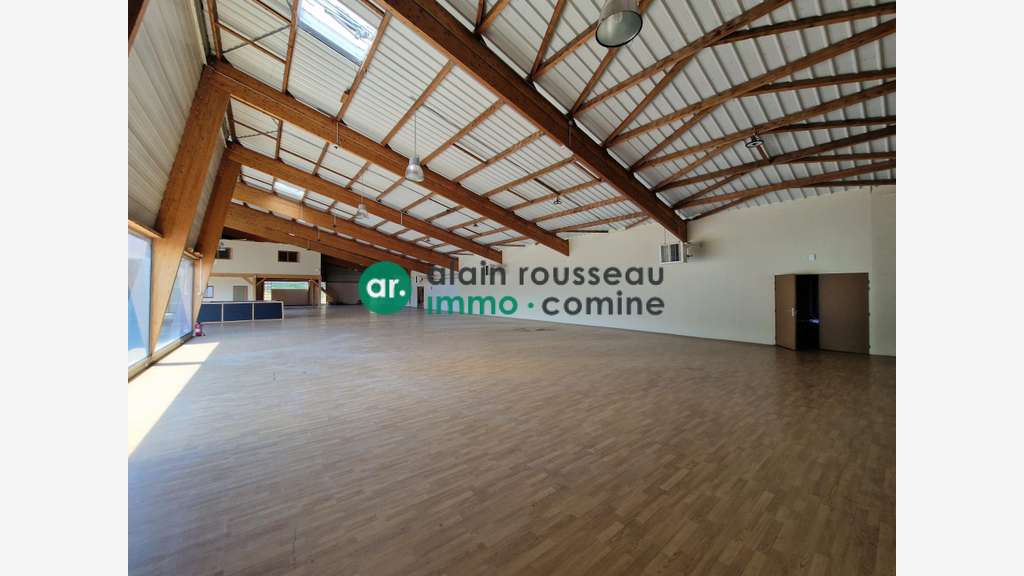 A LOUER LOCAL D'ACTIVITE 1300 m²