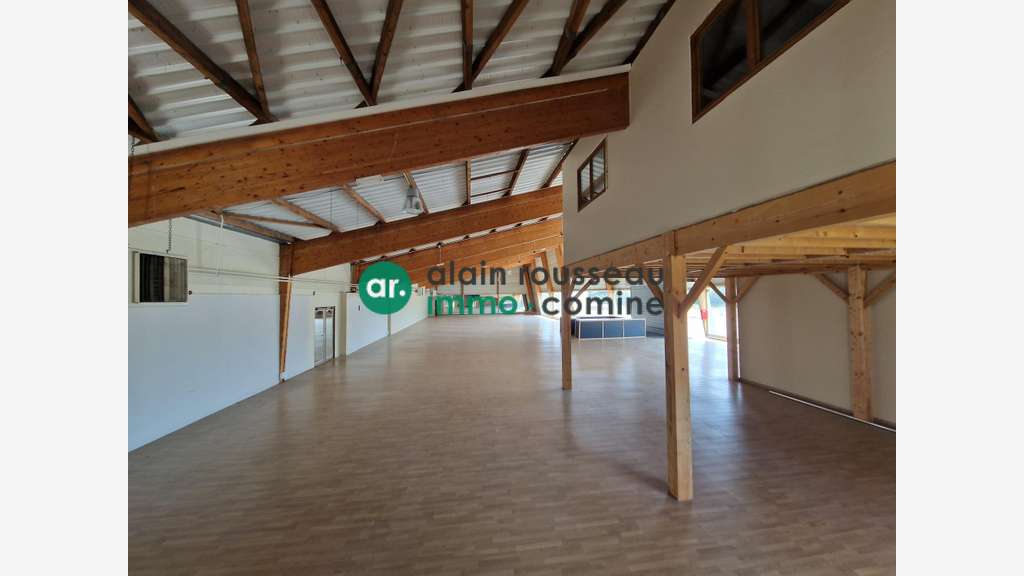 A LOUER LOCAL D'ACTIVITE 1300 m²