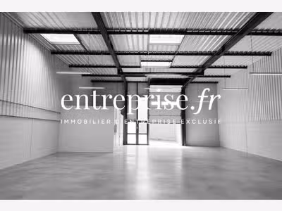 A louer local d'activité 250m² à Beaucouzé
