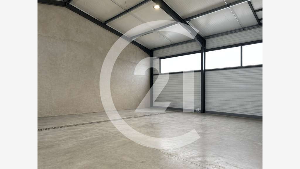 Local d'activité 205m² à Beaumont les Valence