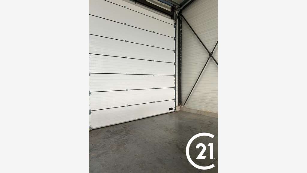 Local d'activité 205m² à Beaumont les Valence