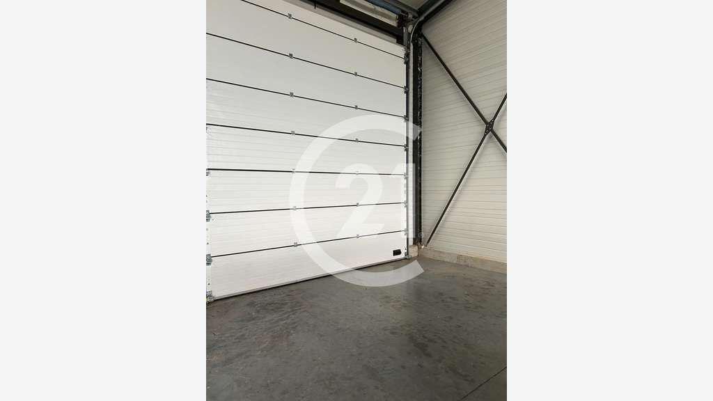 Local d'activité 205m² à Beaumont les Valence