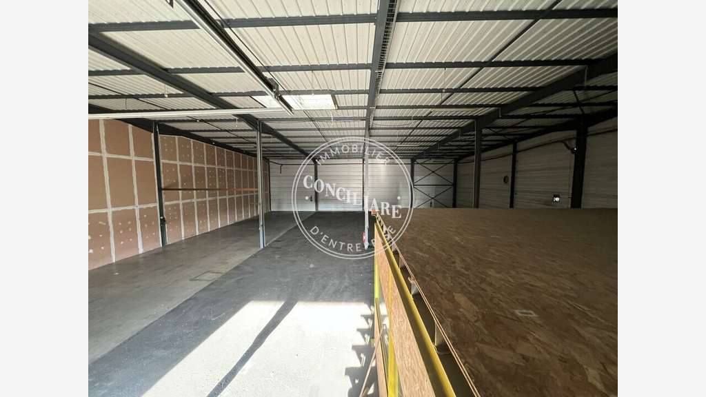 Entrepôt 770m² à louer secteur Beaupuy Mondouzil