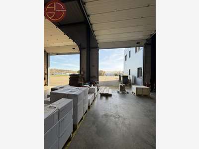 Location entrepôt avec bureaux 1 330m² à Beaupuy
