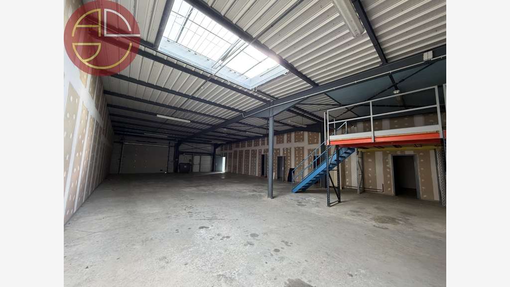 Location local d'activité de 862m² à Beaupuy