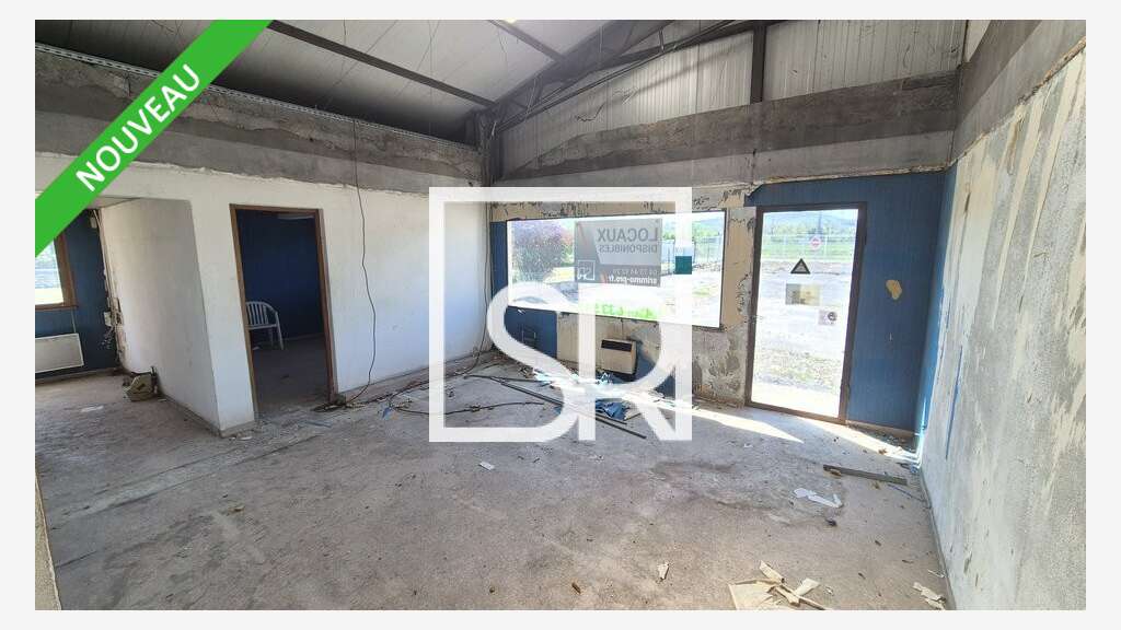 Loue local d'activité de 376m² à Beauregard Vendon