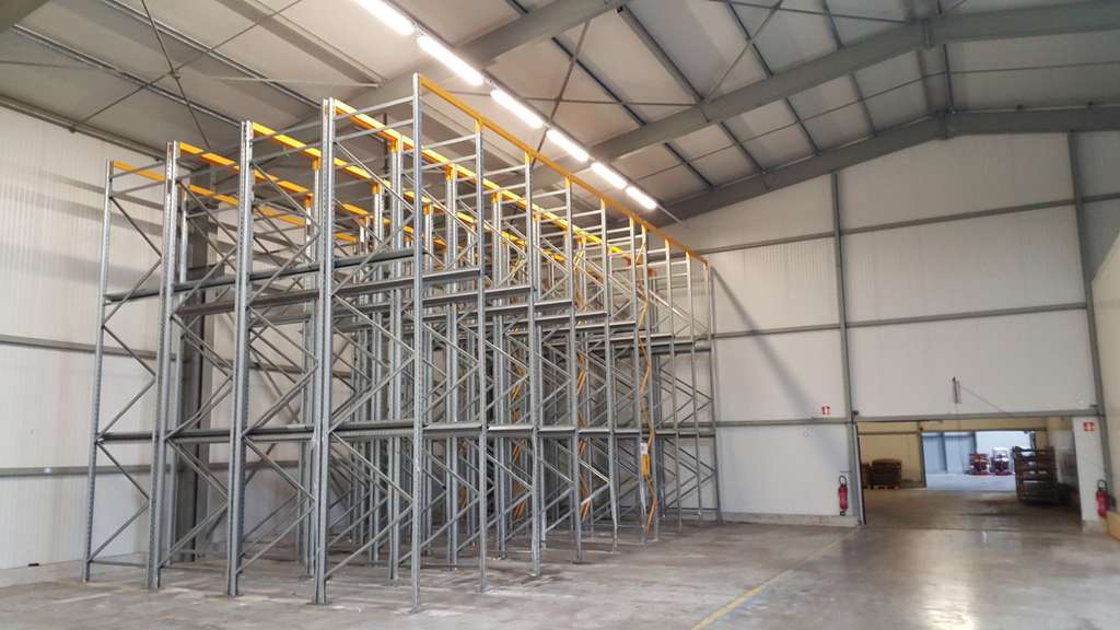 Location entrepôt 4625m² axe stratégique Besançon