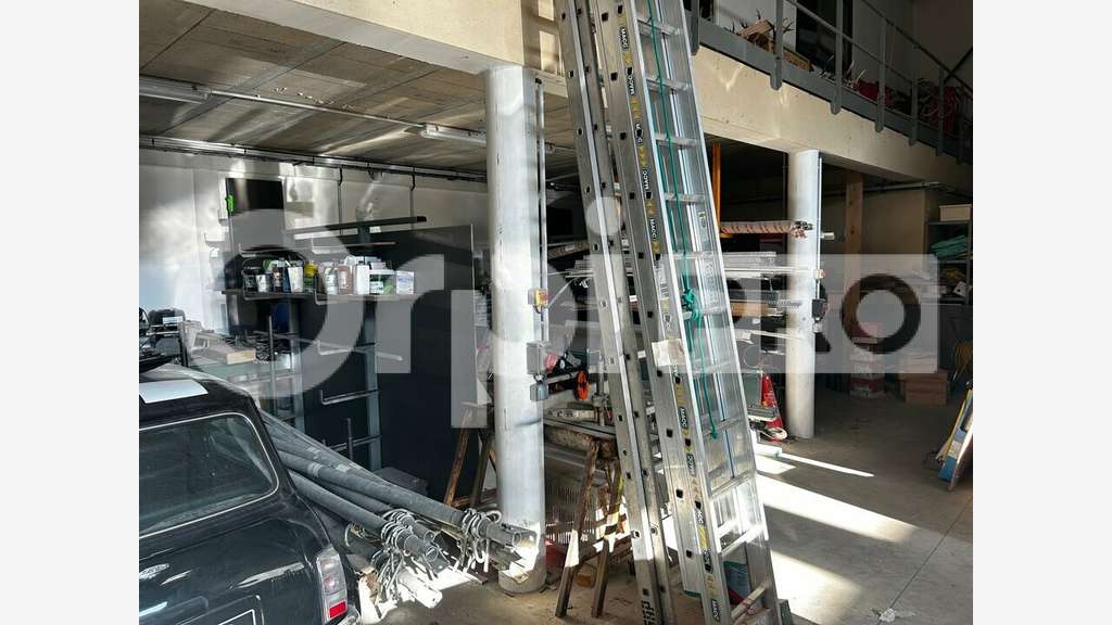 A louer local activité bureaux de 300m² à Beauvais