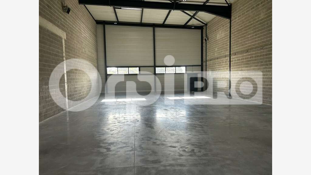 A louer local activité neuf 300m² Beauvais Tilloy