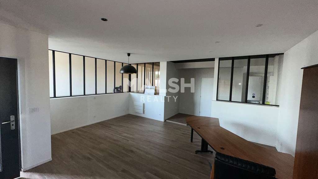 Local d'activités 360m² à Beauvallon - St-Andéol