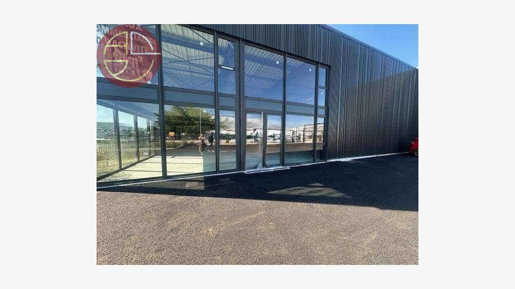 A louer entrepôt 690m² empl stratégique Beauzelle