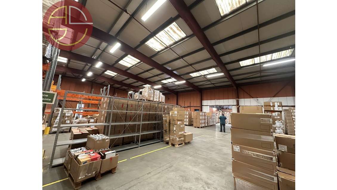 Location entrepôt fonctionnel 1450m² à Beauzelle