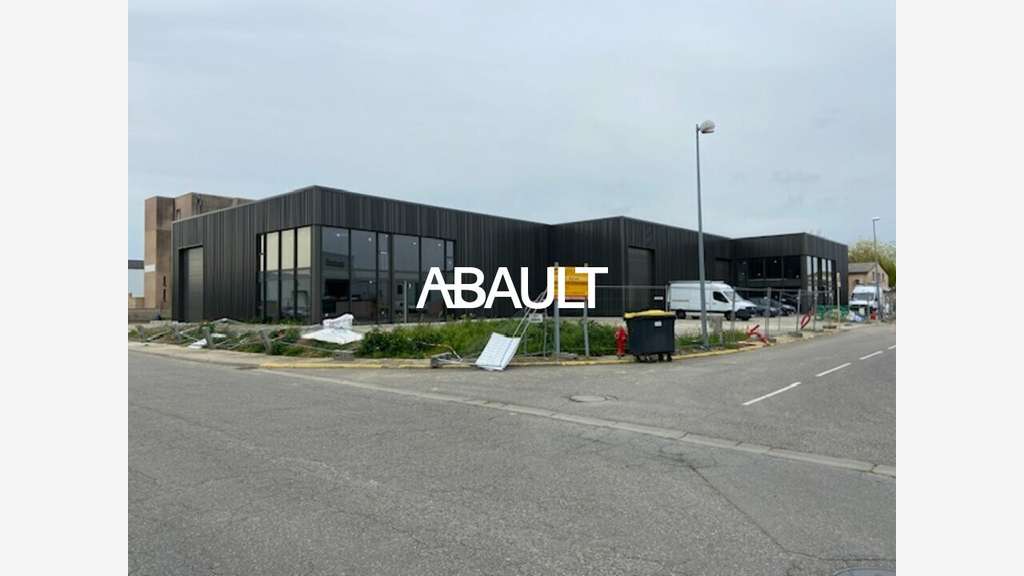A louer bâtiment d'activités neuf 478m² à Blagnac