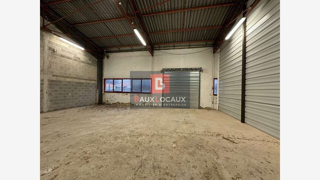 Local d'activité 100m² à louer ZA de Bédarrides