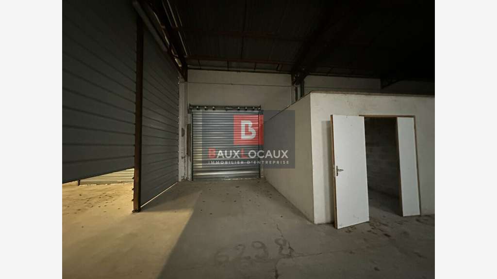 Local d'activité 283m² à louer ZA de Bédarrides