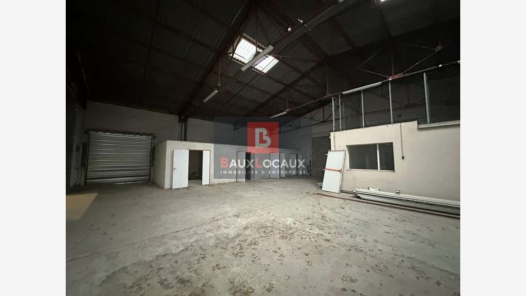 Local d'activité 283m² à louer ZA de Bédarrides