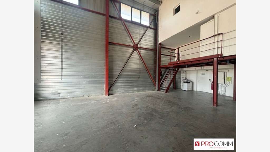 BÉDARRIDES - MIXTE ACTIVITES-BUREAUX à louer
