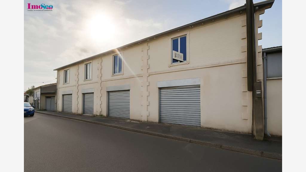 Entrepôt 140m² à louer à Bègles Bld Albert 1er