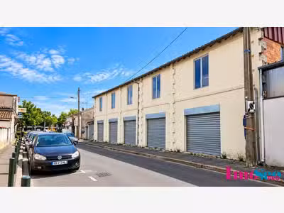 Entrepôt 140m² à louer à Bègles Bld Albert 1er