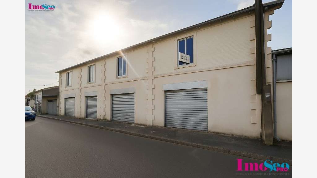 Entrepôt 90m² à louer proche accès rocades Bègles