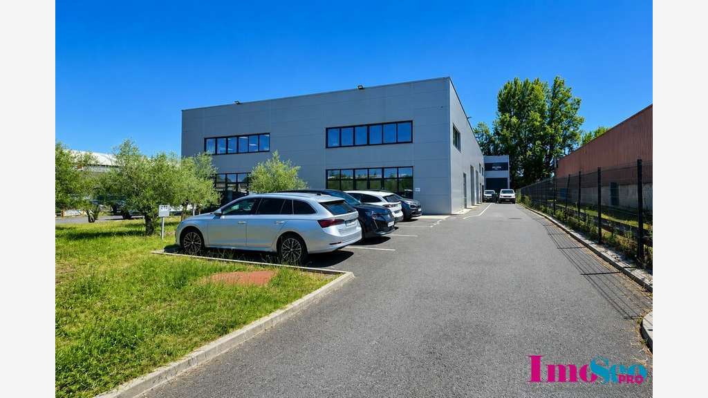 Entrepôt de 156m² à louer prox rocade Bègles
