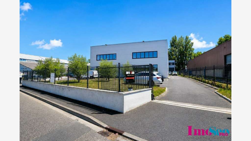 Entrepôt de 156m² à louer prox rocade Bègles