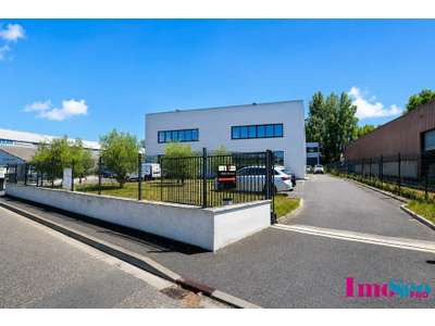 Location Locaux d'activités - Entrepôts à Bègles
