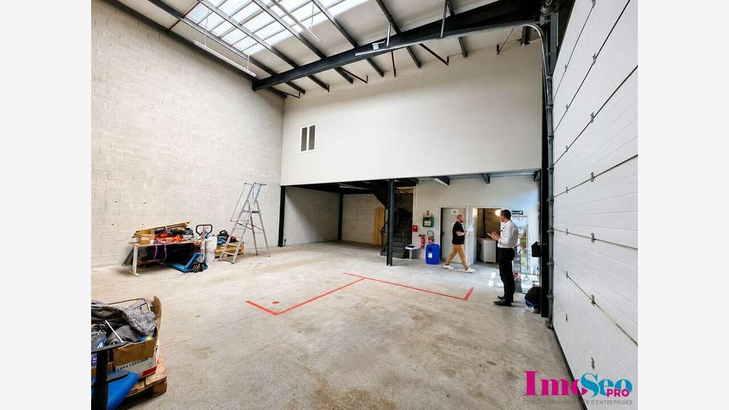 Entrepôt de 156m² à louer prox rocade Bègles
