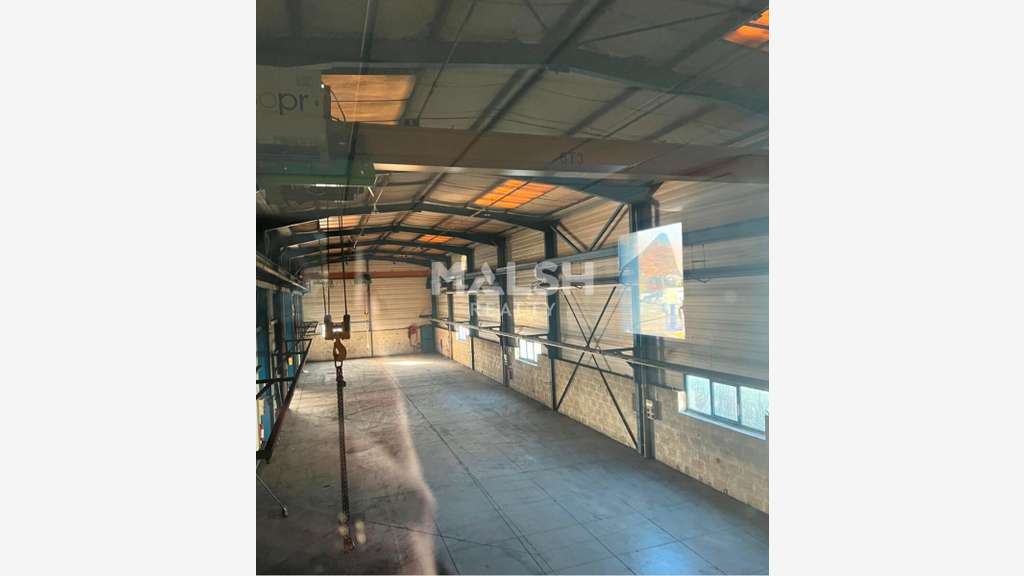 Local d'activités 1910m² ZA des 2B à Béligneux