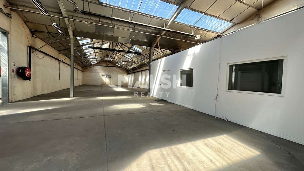 Loue local d'activités 1716m² Belleville sur Saône