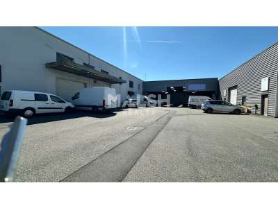Location Locaux d'activités - Entrepôts à Belleville-en-Beaujolais