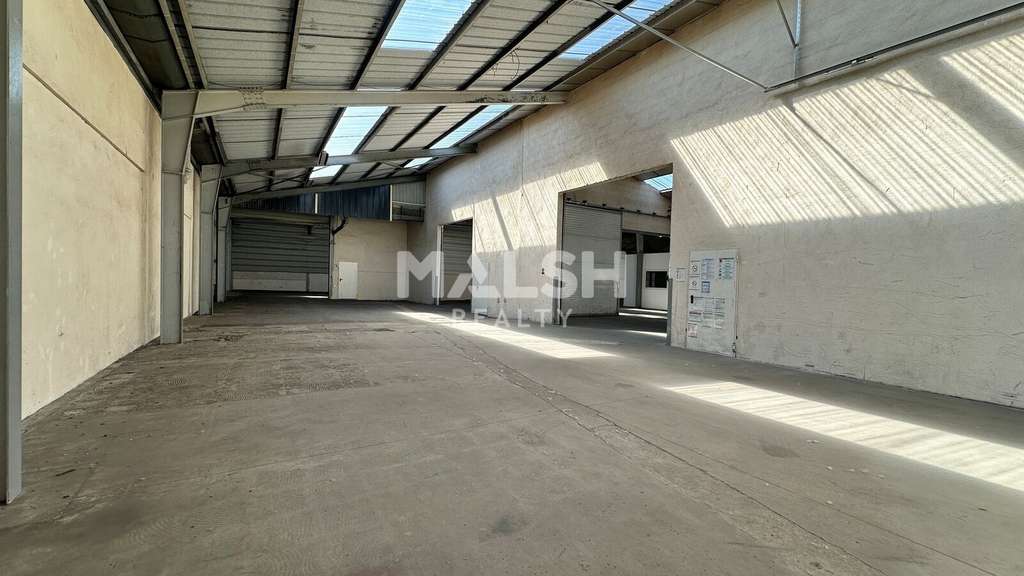 Loue local d'activités 1716m² Belleville sur Saône