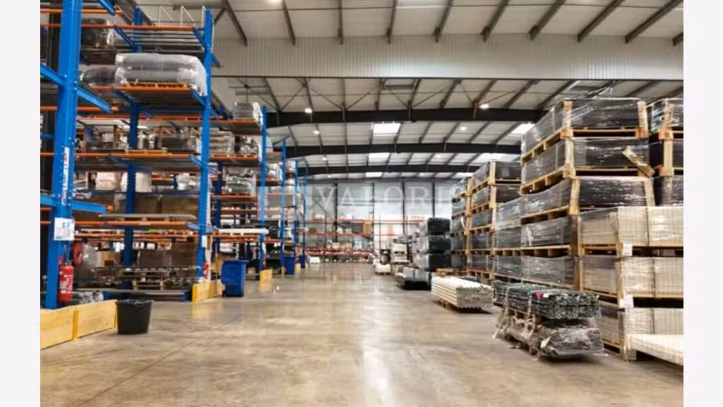 BELLEVILLE-EN-BEAUJOLAIS - ENTREPOT - LOGISTIQUE
