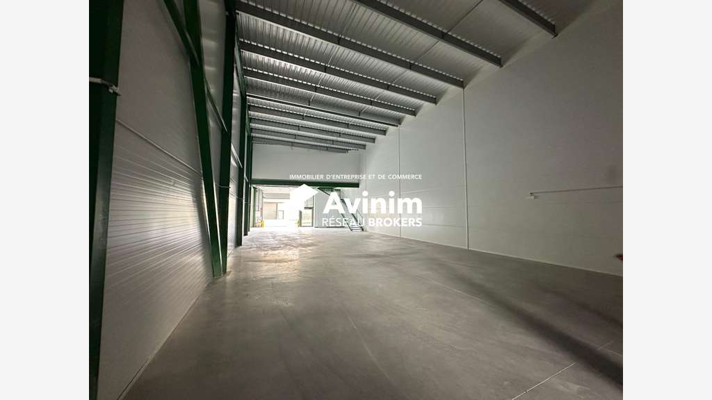 A louer local d'activité de 229m² Bernes-sur-Oise