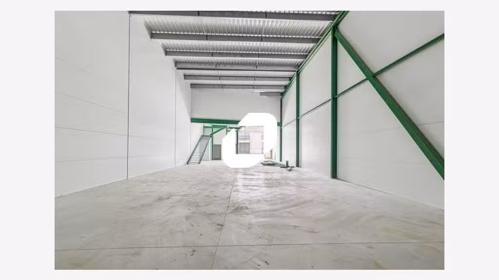 A louer Local d'activité 3350m² Bernes sur oise