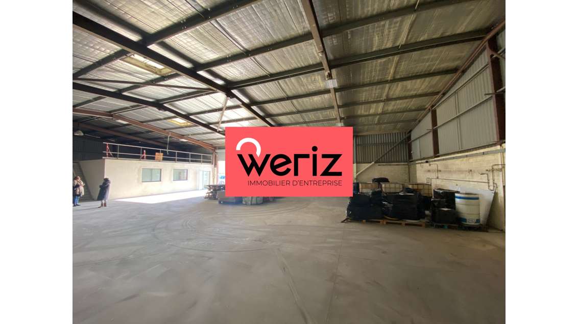 Bâtiment mixte dans la zone de Berre l'Etang 