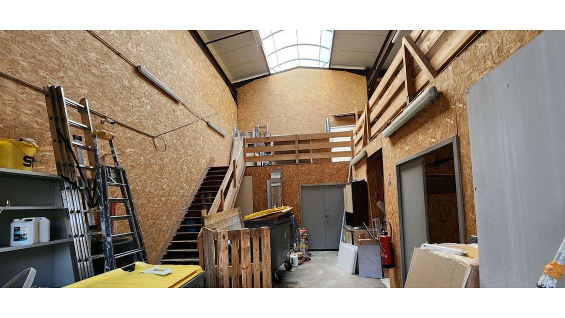 Location local d'activités 156m² à Besançon