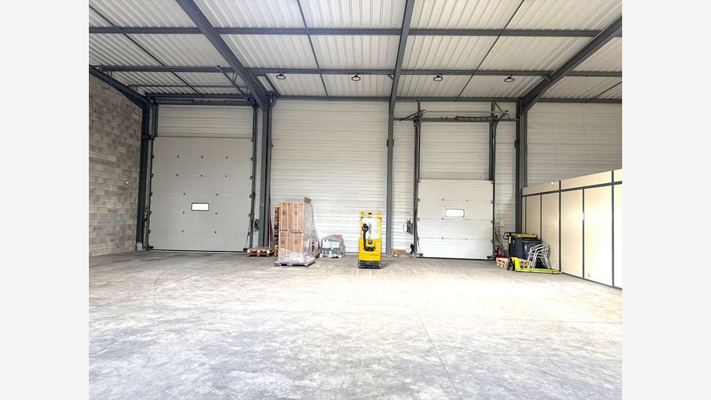 Local d'activité de 409.12m² à louer à Besançon
