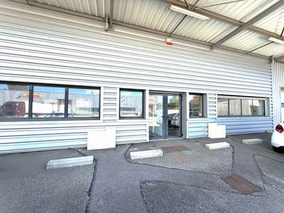 Local d'activité de 409.12m² à louer à Besançon