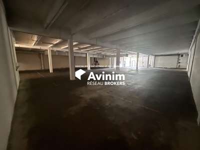 Local commercial / Professionnel 1382 m² divible