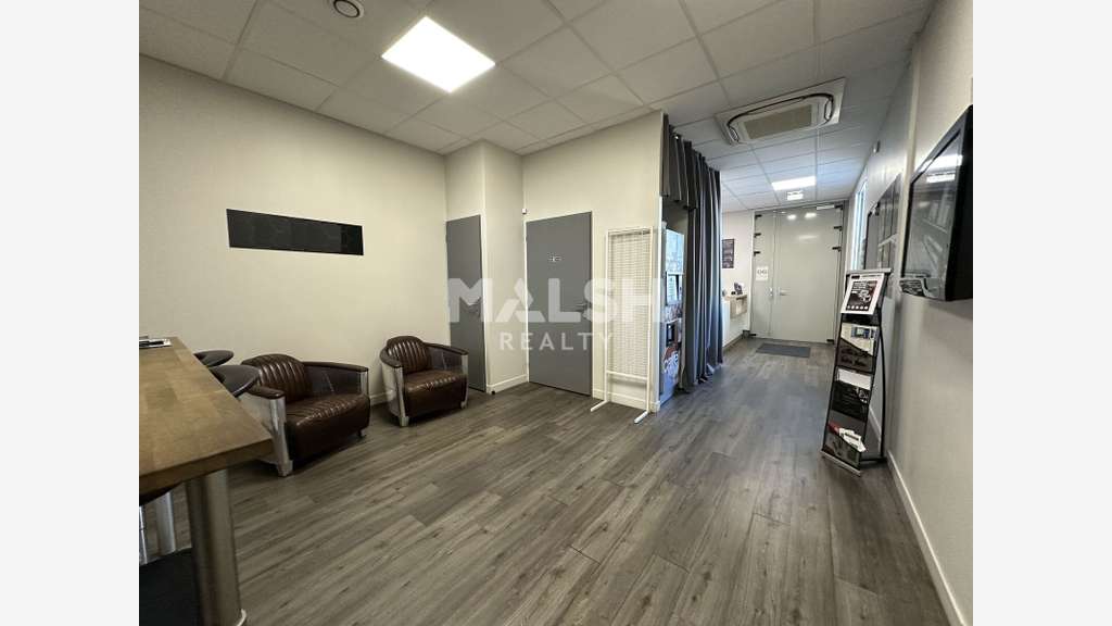 A louer local d'activités 164m² à Beynost