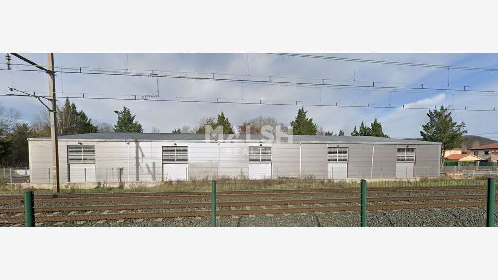 Locaux d'activités à BEYNOST - A LOUER - 2 lots de