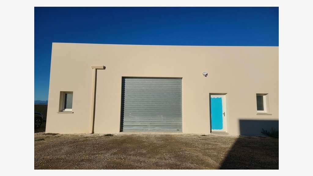 Local d'activité 220m² à louer périphérie Béziers