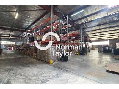 Location Locaux d'activités - Entrepôts à Béziers